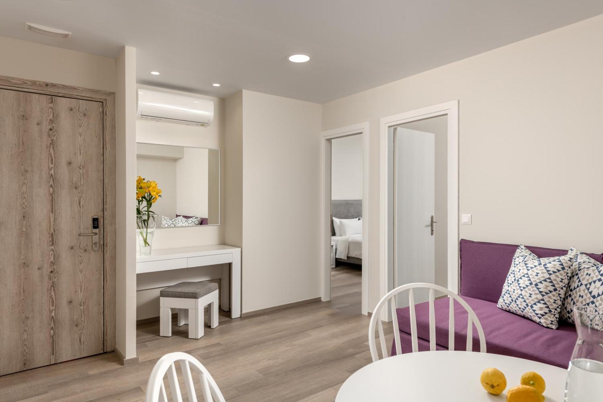 Two-Bedroom Apartment,1208023783:JPEG